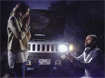 'Paramparça'da Damir'den Hazal'a evlilik teklifi!