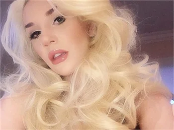 Courtney Stodden ayrılık acısını unuttu!