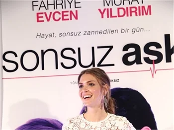 'Sonsuz Aşk'a görkemli gala!