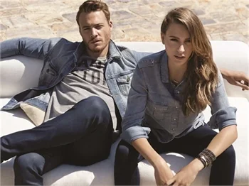 Kerem Bürsin ve Serenay Sarıkaya aynı filmde
