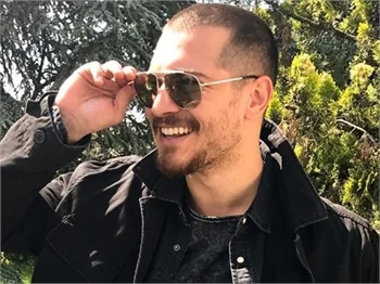 Çağatay Ulusoy'un yüzü gülüyor!