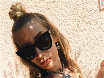 İrem Derici ile 'Eğlenmene Bak' geliyor!