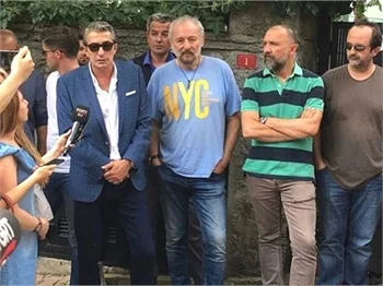 Üç dizinin çalışanları Endemol'den hakları istedi!