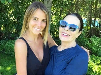 Selim Soydan: Bu kız sürekli selfie çekiyor