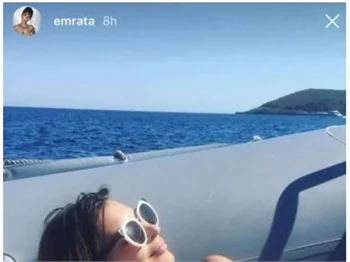 Emily Ratajkowski'den seksi paylaşımlar!