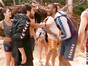 Survivor yarışmacısı Efecan Dianzenza evlendi!