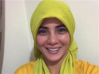 Survivor Sabriye’den çok konuşulan başörtülü poz!