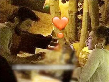 Sıla ve Ahmet Kural'ın romantik yemeği!