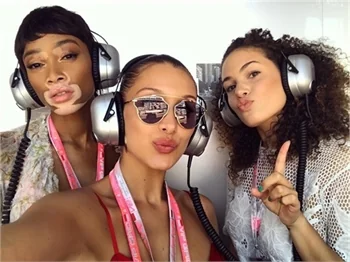 Bella Hadid'in sokak şıklığı!