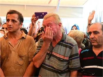 Harun Kolçak, Gemlik'te annesinin mezarının üzerine defnedildi!