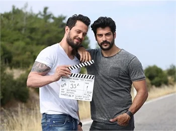 Burak Özçivit'ten 'Kardeşim Benim 2' açıklaması!
