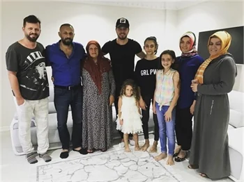 Kardeşim Benim 2 oyuncuları Rize'de!