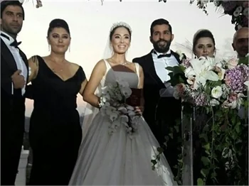 Merve Sevi ve Çalkan Algün evlendi!