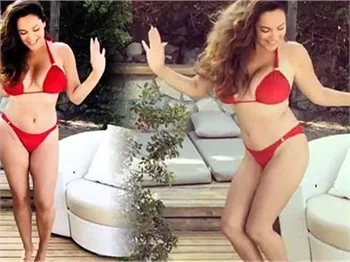 Kelly Brook estetikçi arıyor!