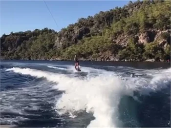 Seda Bakan'ın wakeboard keyfi!