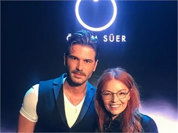 Almeda Abazi büyüledi!