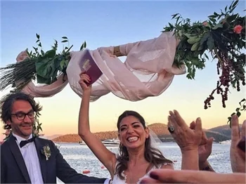 Ceren Moray, Fransız sevgilisi Nicco ile evlendi!