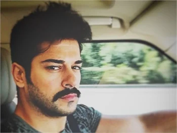 Burak Özçivit'in son durumu nasıl?
