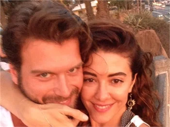 Başak Dizer'den eşi Kıvanç Tatlıtuğ'a romantik kutlama!