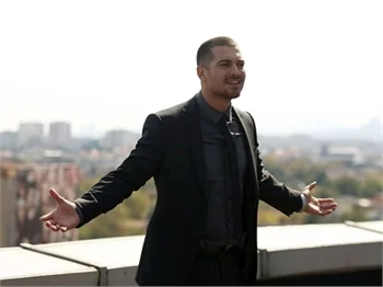 Çağatay Ulusoy'un partneri Burcu Biricik mi?