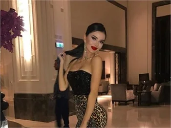 Yılmaz Vural'ın Cansu Taşkın'la fotoğrafı sosyal medyayı salladı!