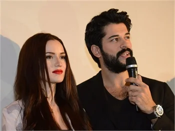 Burak Özçivit'ten o iddiaya yanıt!