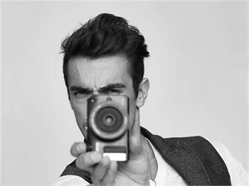İbrahim Çelikkol'un pozu olay oldu!