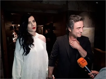 Kutsi, aşkı için şarkı yazdı!