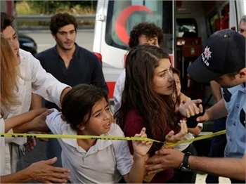 Bizim Hikaye dizisi farkındalık yarattı!