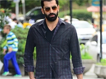 Kıvanç Tatlıtuğ Kenan İmirzalıoğlu'nu geçti!