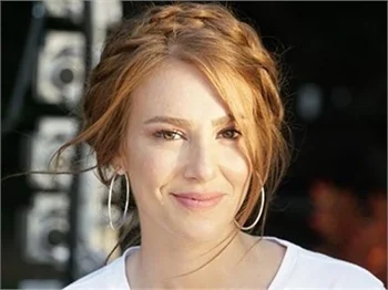 Elçin Sangu'nun vampir dizisinden yeni detaylar!