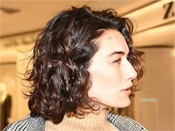 Hande Subaşı eski sevgilisinin adını duyunca...