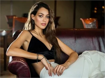 Dilan Çiçek Deniz'den 300 bin TL'lik anlaşma!
