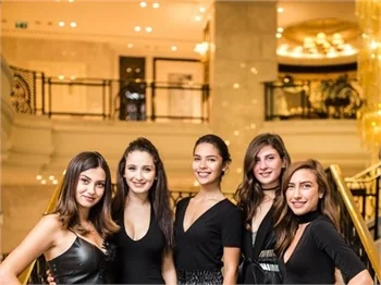 'Kırgın Çiçekler'in genç yıldızı Gökçe Akyıldız anne oldu!