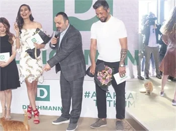 Sevimli kedi rol çaldı!