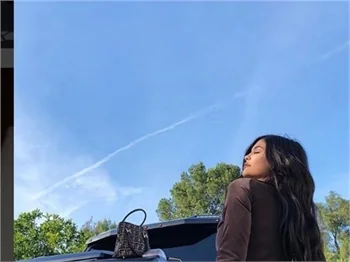 Kız kardeşlerden yeni iş birliği!