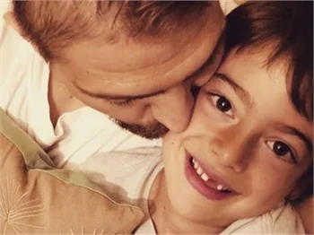 Caner Erkin oğlunun doğum gününü kutladı!