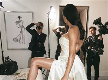 Adriana Lima'nın kiloları dikkat çekti!