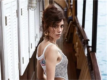 Cansu Dere aşkını artık gizlemiyor!