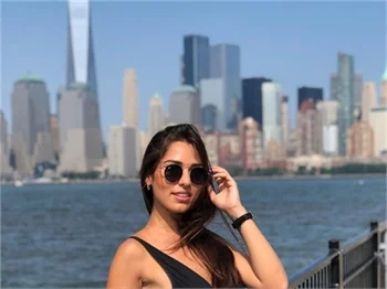 Beşiktaş'ın yeni yengesi süper model Leticia, sosyal medyayı sallıyor!