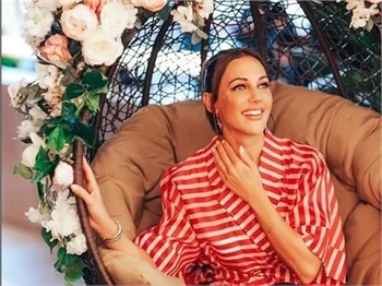 Meryem Uzerli'nin Dubai pozları olay oldu!