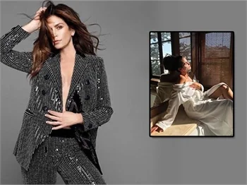 Cindy Crawford'ın banyo pozu olay yarattı!