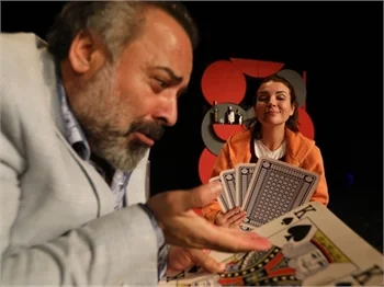 "Açık Aile" tiyatro oyunu gala yaptı!