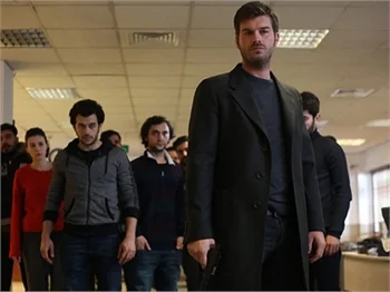 Çarpışma'da Adalı nasıl bir oyun kuracak ?