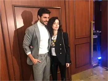 Halka'ya Hande Erçel'siz gala!