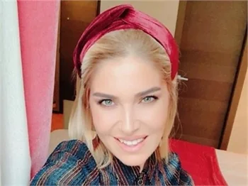 Mustafa Sandal 19 yaş küçük sevgilisiyle yakalandı!