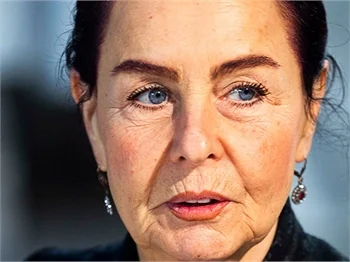Fatma Girik hastaneye kaldırıldı!
