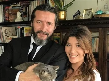 Şebnem Bozoklu'ya dostlarından sürpriz!