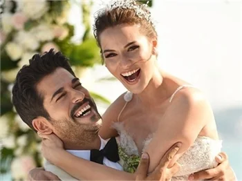 Karan'ın fotoğrafına 2 milyonluk teklif!