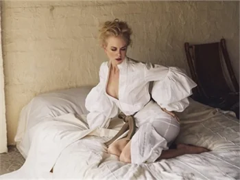 52 yaşındaki Nicole Kidman'dan cesur pozlar!